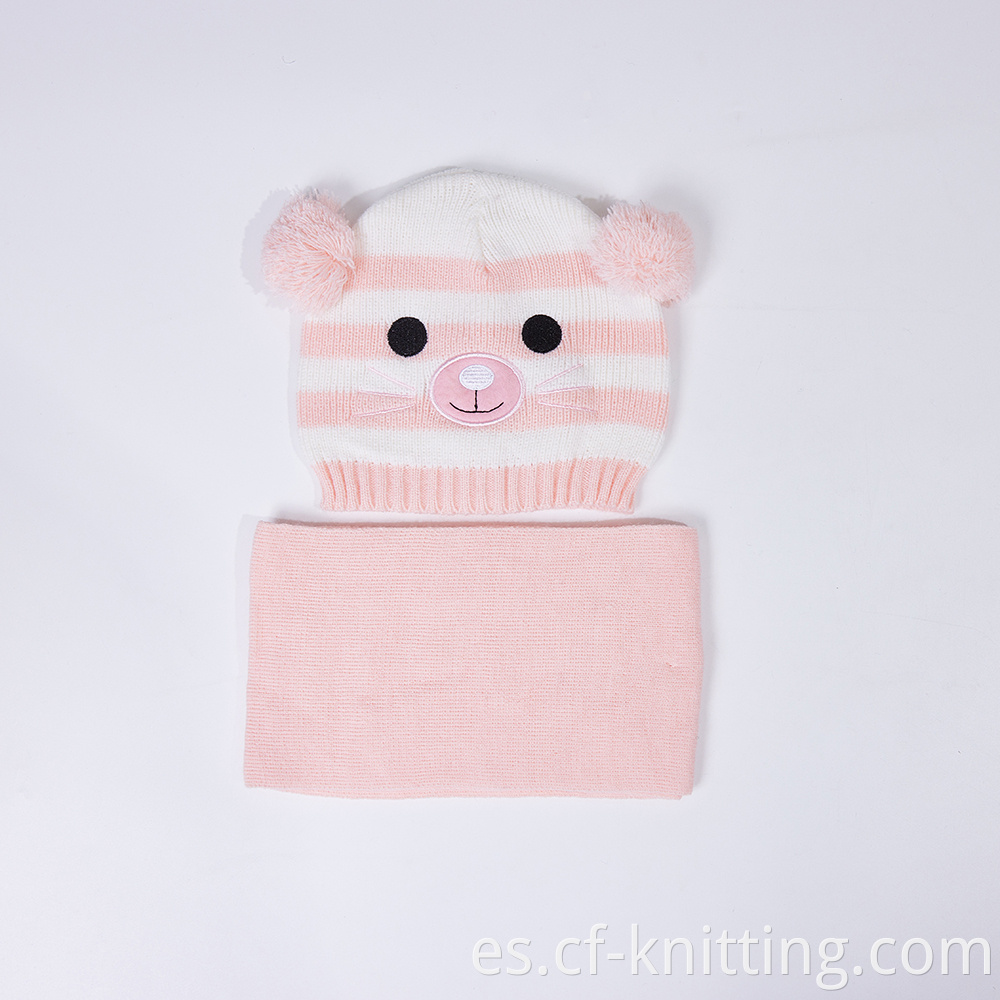 Cf T 0020 Knitted Bean And Scarf Set 1